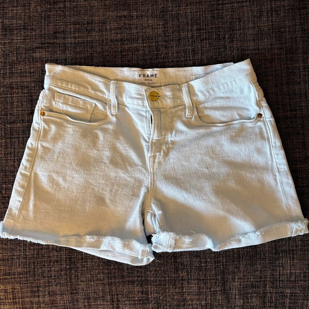 FRAME Le Cutoff Light Blue Denim Shorts - Stylish & Comfortable. Women’s 26
